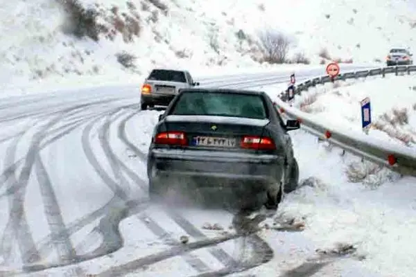 جاده‌های ۲۰ استان کشور لغزنده است