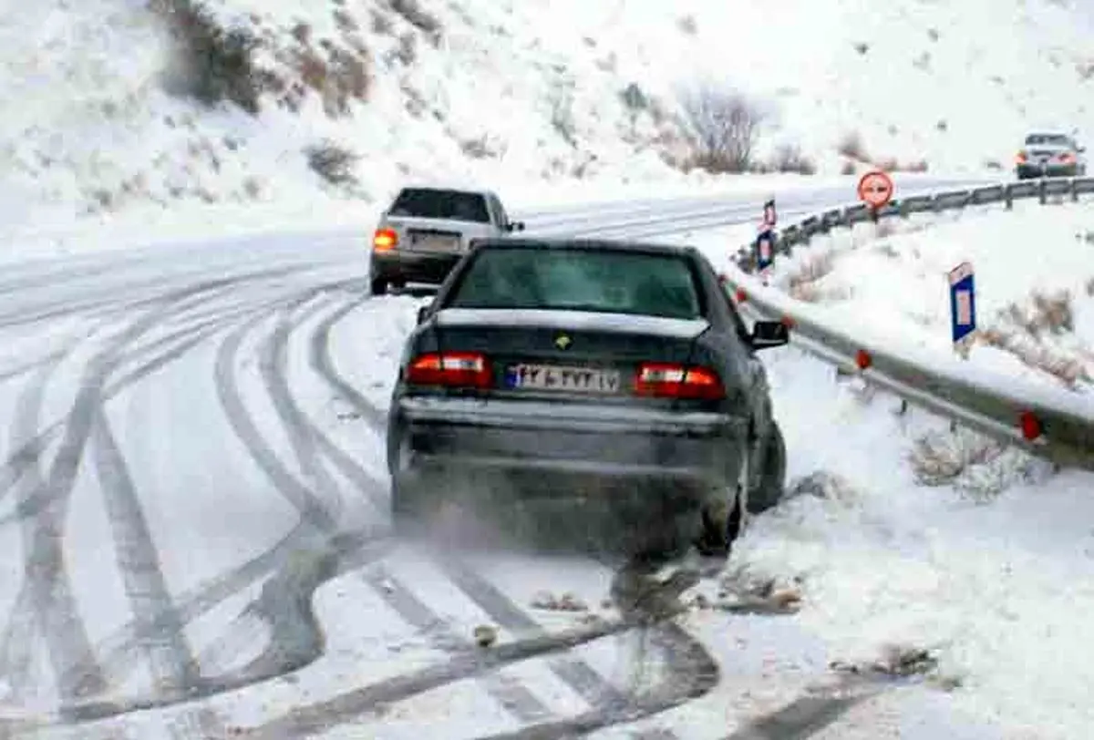 جاده‌های ۲۰ استان کشور لغزنده است