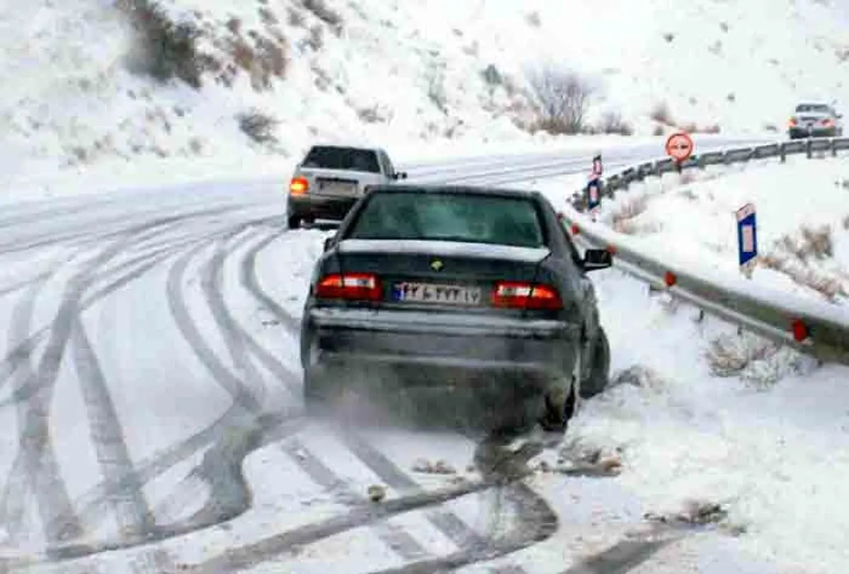 جاده‌های ۲۰ استان کشور لغزنده است