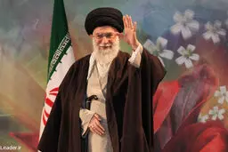 سخنرانی مقام معظم رهبری در حرم امام رضا (ع) آغاز شد