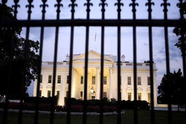 سخنگوی کاخ سفید: نامه کنگره به اوباما بیانگر تمایل نمایندگان به حصول توافق با ایران است