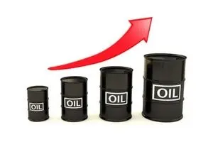 حمله سعودی به یمن قیمت نفت را ۳ دلار گران کرد