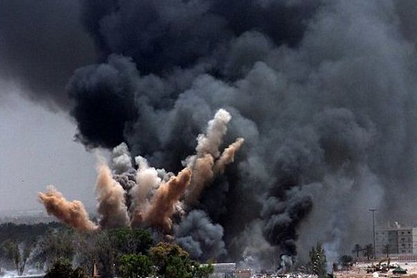 جنگنده‌‌های سعودی مخازن سلاح در صنعا  و سامانه دفاع موشکی در شرق یمن را منهدم کردند