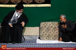 گزارش تصویری:: پنجمین شب عزاداری شهادت حضرت زهرا(س) در حسینیه امام خمینی(ره)