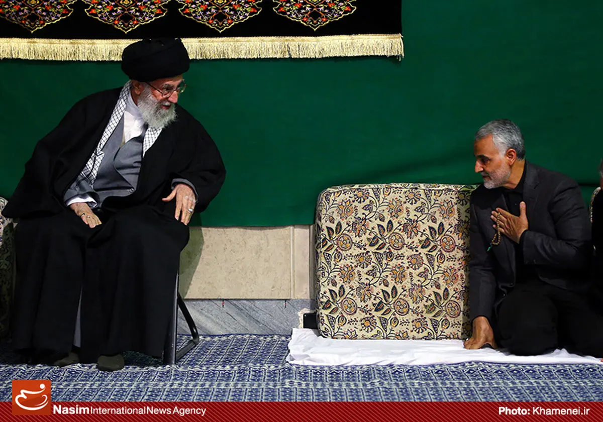 گزارش تصویری:: پنجمین شب عزاداری شهادت حضرت زهرا(س) در حسینیه امام خمینی(ره)