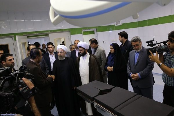 روحانی بیمارستان ۱۴۰ تختخوابی پیامبر اعظم(ص) جزیره قشم را افتتاح کرد