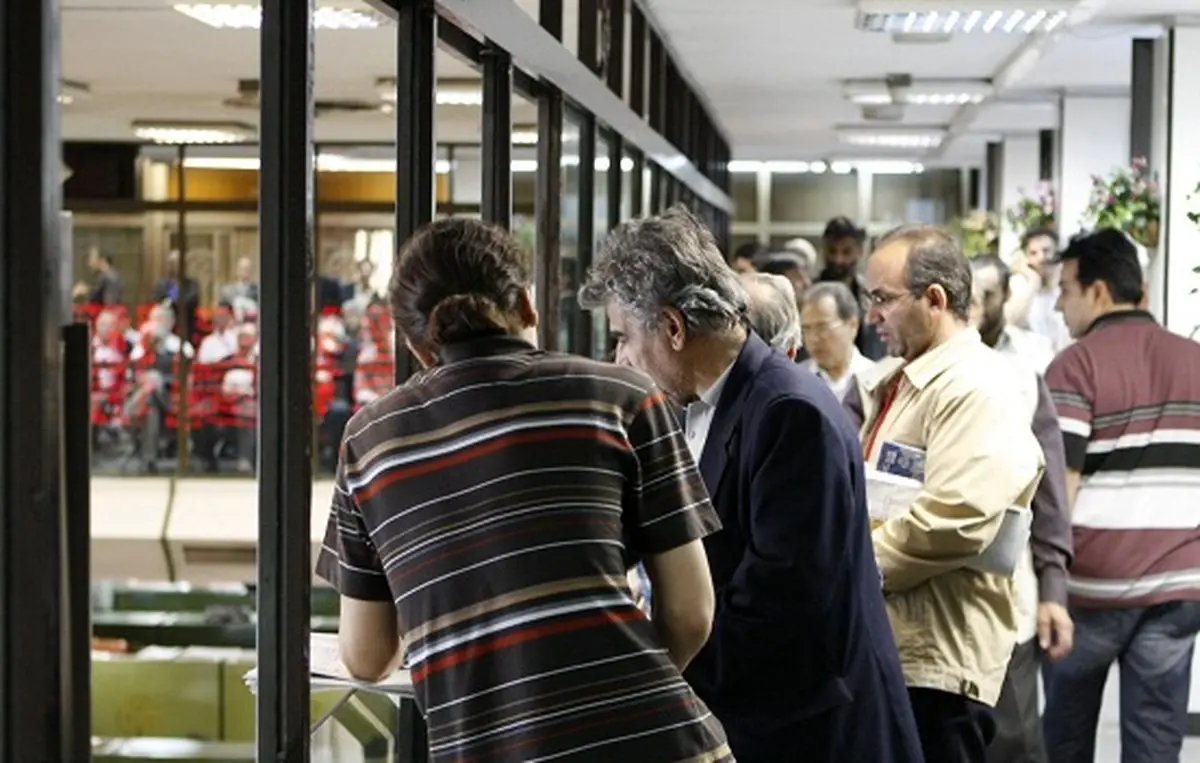 مدیر نظارت بر بورس‌ها و بازارهای سازمان بورس:
 تصمیمی برای مداخله در بازار سرمایه نداریم