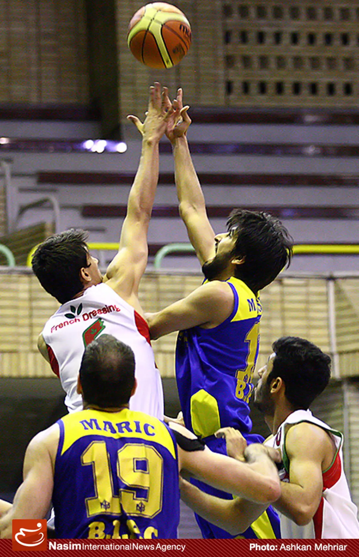 پتروشیمی بندرامام، نفت آبادان و دانشگاه آزاد در لیگ حرفه‌ای بسکتبال پیروز شدند