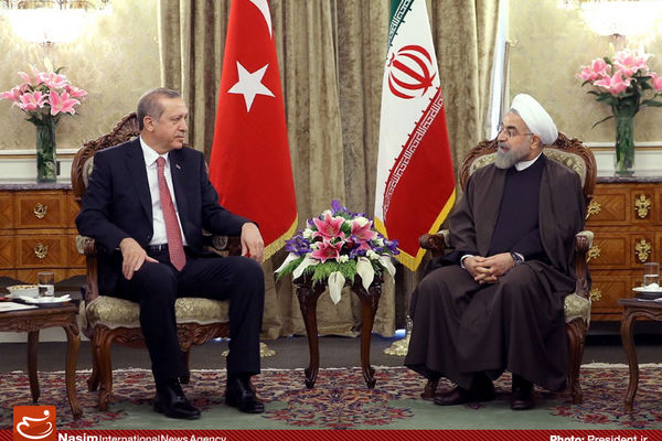 ایران و ترکیه ۸ سند همکاری و یک بیانیه مشترک امضا کردند