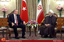 ایران و ترکیه ۸ سند همکاری و یک بیانیه مشترک امضا کردند