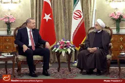 ایران و ترکیه ۸ سند همکاری و یک بیانیه مشترک امضا کردند