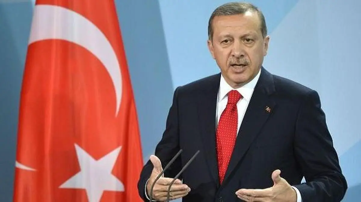 روزنامه‌نگار ترک: اردوغان خیال می‌کند شبیه عثمانی‌ها است