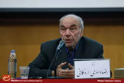 داوری اردکانی: از خوشبختی‌های من، دوستی با آوینی بود