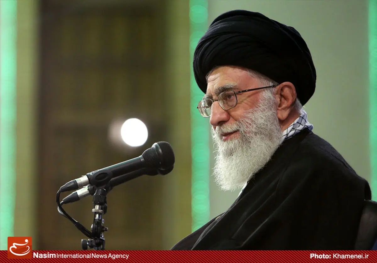 رویترز: آیت‌الله خامنه‌ای در سخنرانی خود در مورد نیات "شیطانی" آمریکا هشدار داد