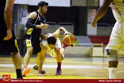 کاله آمل و شهرداری اراک نیمه‌نهای دسته اول بسکتبال را با پیروزی آغاز کردند