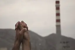 نامه دانشجویان بسیجی به روحانی: نسبت به خطوط قرمز هسته‌ای هشدار می‌دهیم