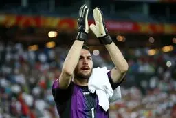 علیرضا حقیقی خطاب به نکونام: متاسفم برای مسئولینی که حتی یک خسته‌نباشید ساده هم به تو نگفتند