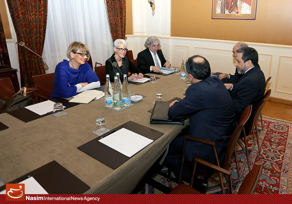 نشست دوجانبه وزرای امور خارجه ایران و آمریکا دقایقی پیش آغاز شد