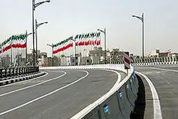 بزرگراه حکیم تا نیمه دوم سال ۹۴ به بزرگراه تهران-کرج متصل می‌شود