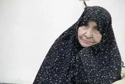 پیکر همسر مرحوم آیت‌الله خاتمی در اردکان یزد به خاک سپرده شد