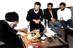 روایتی از علاقه رهبر انقلاب به گفتارهای تلویزیونی شهید آوینی