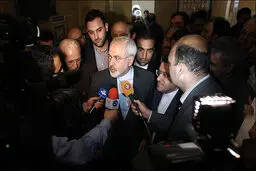 ظریف: توضیحات بیشتری را در جلسه غیرعلنی سه شنبه مطرح خواهم کرد
