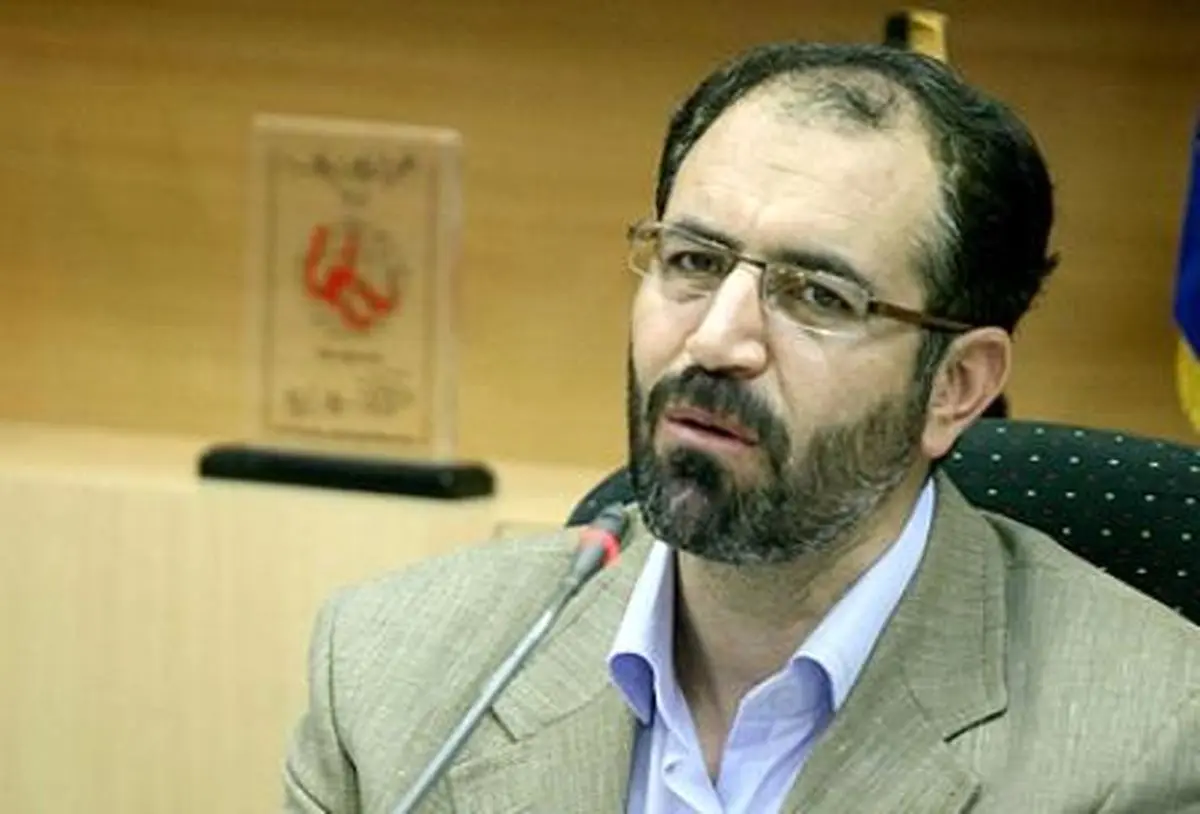 مومنی شریف: حوزه هنری چهره سال هنر انقلاب اسلامی را معرفی می‌کند