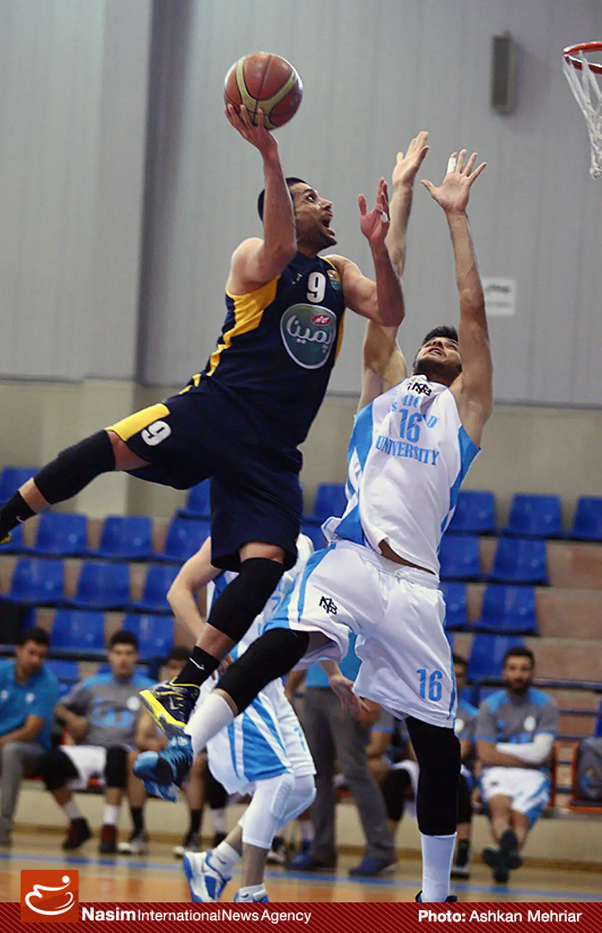 گزارش تصویری:: دیدار تیم‌های بسکتبال دانشگاه آزاد و پمینا اصفهان