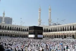 تاجیکستان اعزام افراد کمتر از ۳۵ سال را به حج ممنوع کرد