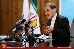 ولایتی: برداشتن تحریم‌ها بعد از محدودیت در فعالیت هسته‌ای ایران و بررسی آژانس مورد قبول نیست