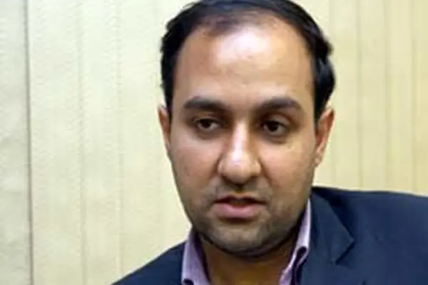 یک اقتصاددان: نیلی پاسخ دهد چرا شرایط برای تک نرخی شدن دلار فراهم نیست؟!