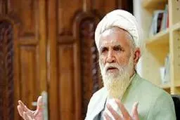 آیت‌الله حائری شیرازی: امام خمینی(ره) آبروی خود را خرج آبروداری اسلام کرد