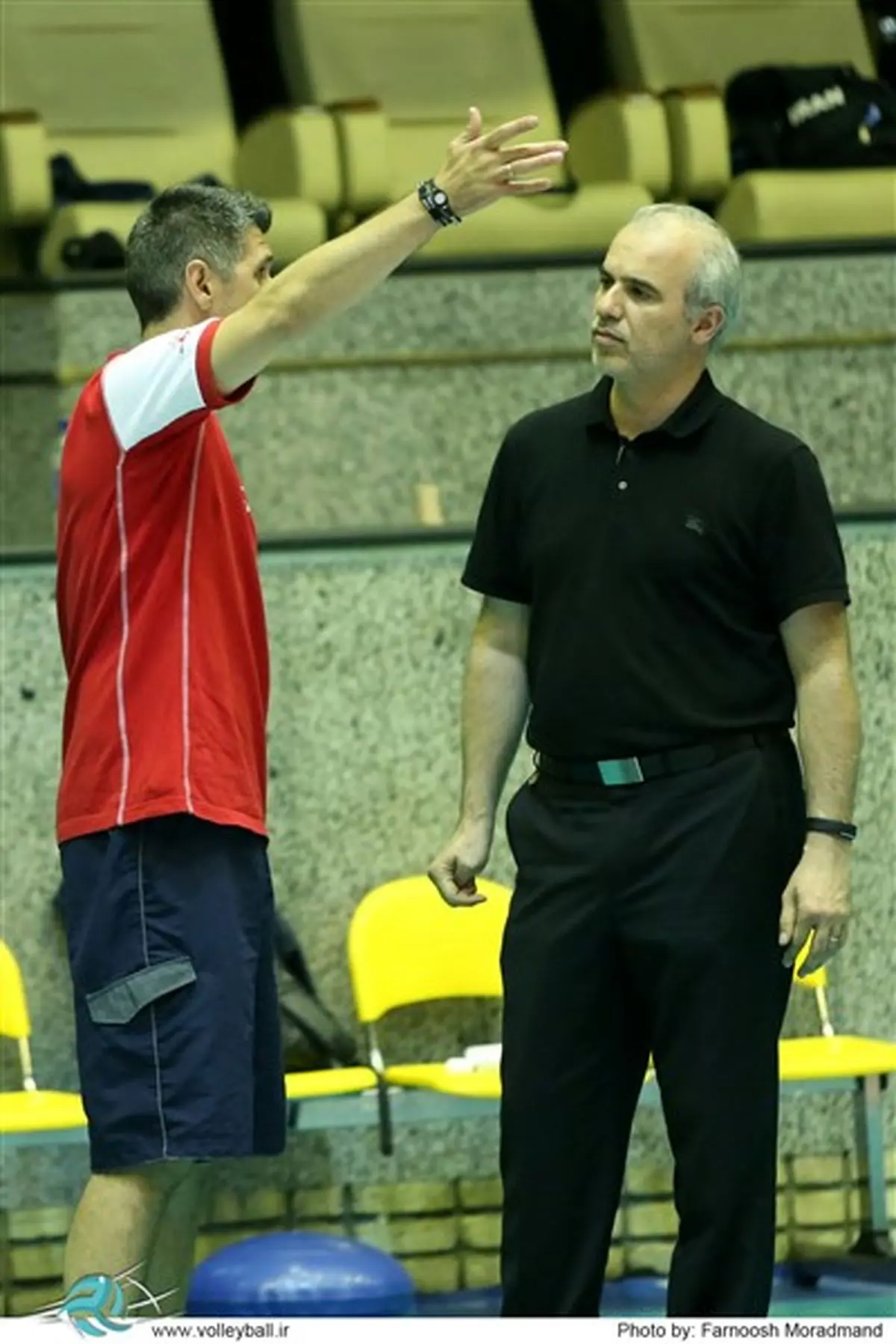 امیر خوش‌خبر: تیم ملی والیبال با ۱۶ بازیکن راهی فنلاند می‌شود