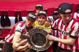 پی‌‌اس‌وی ‌آیندهوون قهرمان لیگ دسته اول هلند شد