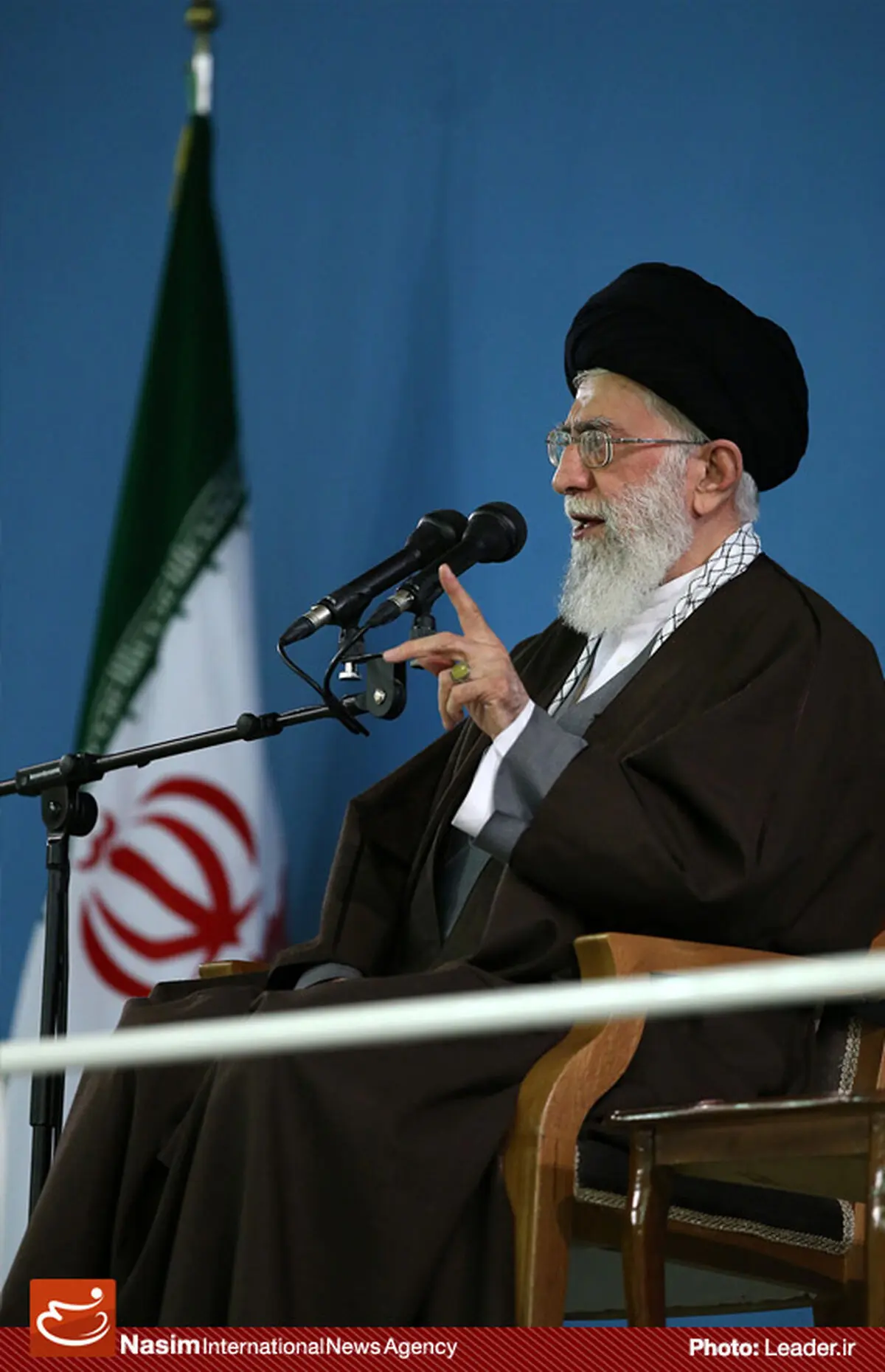 رهبر انقلاب خطاب به نیروهای مسلح:  آمادگی نظامی خود را افزایش دهید؛‌ این یک دستورالعمل رسمی است