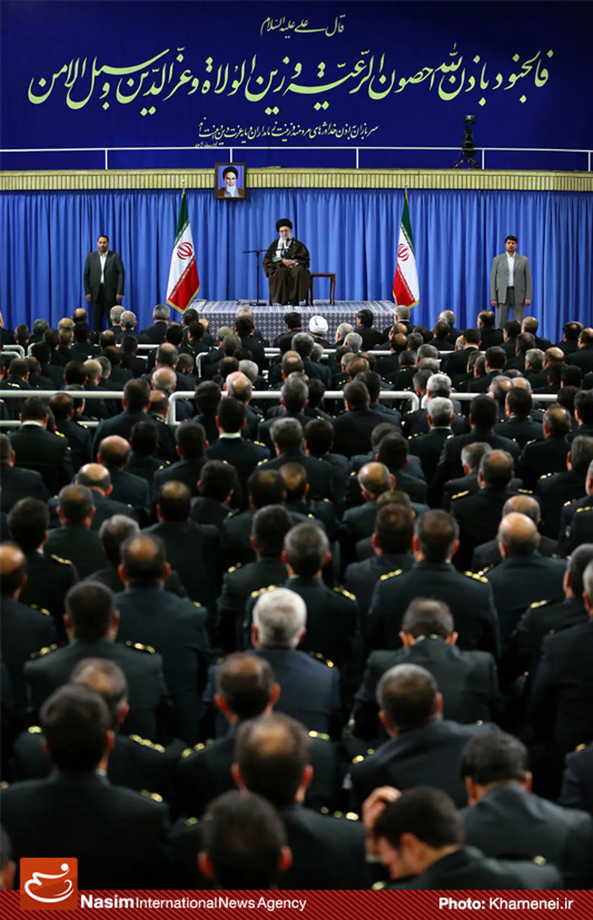 گزارش تصویری:: دیدار فرماندهان نیروی انتظامی با رهبر معظم انقلاب