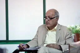 محمود آموزگار: نمایشگاه کتاب امسال موانع پیشرفت نشر را هموار خواهد کرد