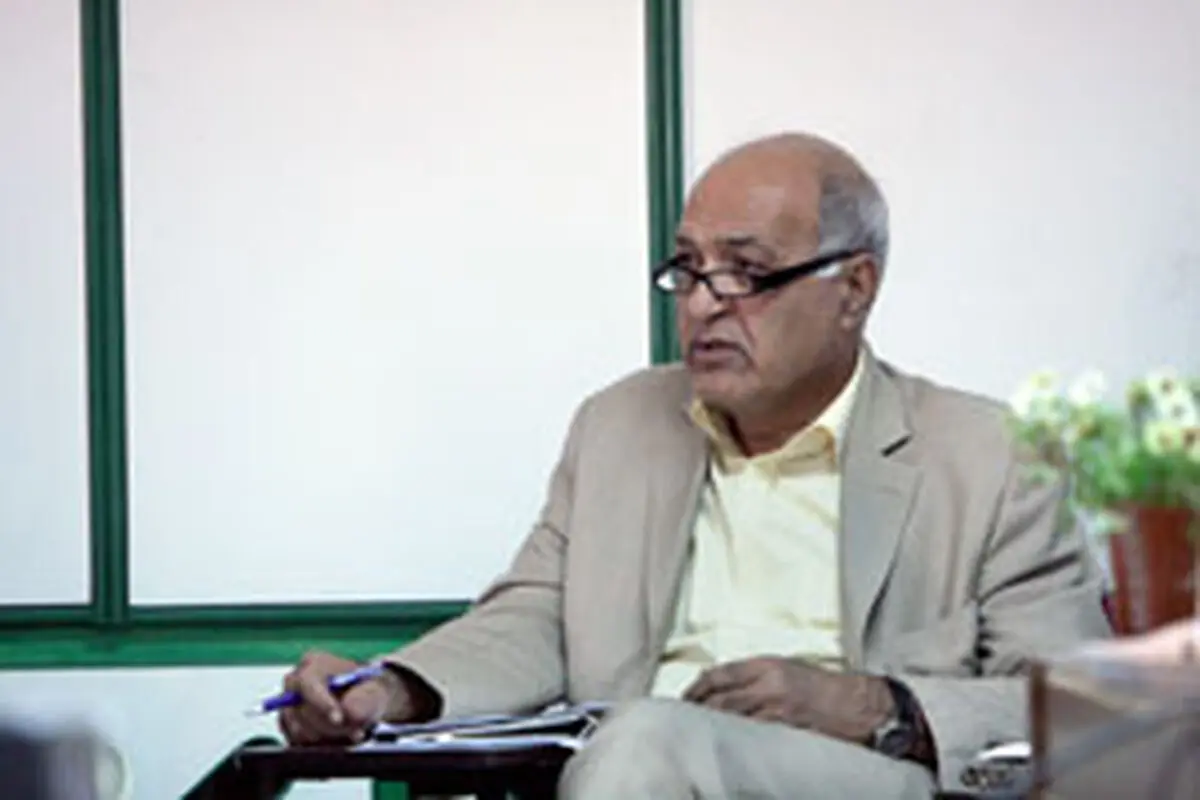 محمود آموزگار: نمایشگاه کتاب امسال موانع پیشرفت نشر را هموار خواهد کرد