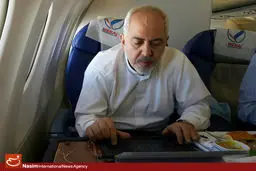 ظریف: لااقل یک بار قبل از قلم فرسایی عرایضی را که به نقد می‌کشید، بشنوید