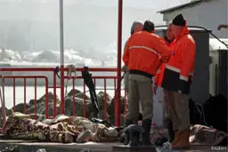 گارد دریایی ایتالیا از غرق شدن ۷۰۰ مهاجر غیرقانونی در دریای مدیترانه خبر داد