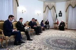 رئیس‌جمهور:  بهای امروز نفت به زیان تولیدکنندگان است