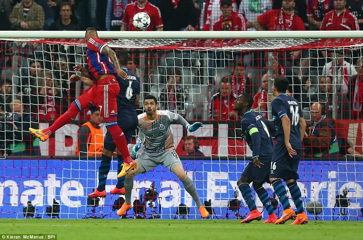 گزارش تصویری شب اول دور برگشت یک‌چهارم‌نهایی لیگ قهرمانان