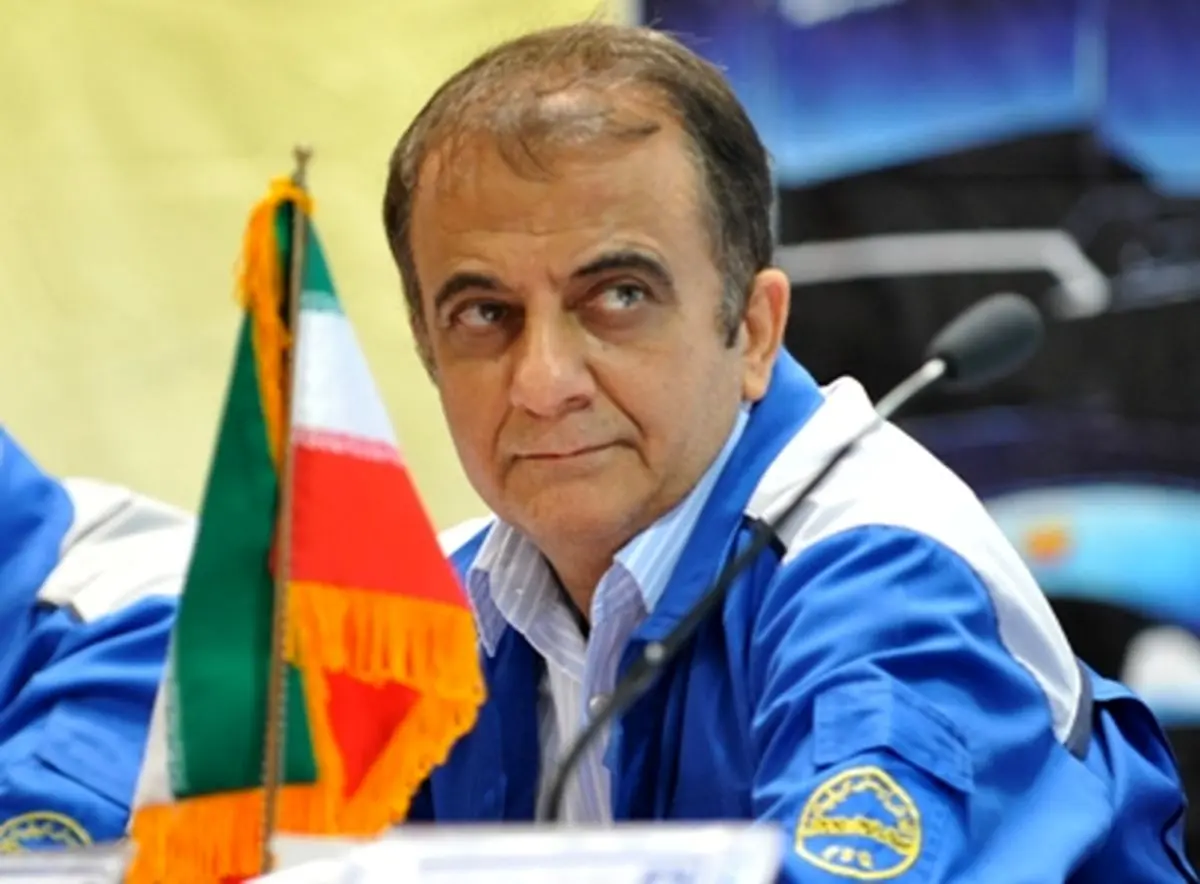 مدیرعامل ایران خودرو: بانک پارسیان اسم من را از سایت حذف کرد؛ بانک مرکزی تاییدم کرد