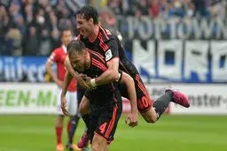 هامبورگ با پیروزی در دقایق پایانی از انتهای جدول بوندس‌لیگا جدا شد