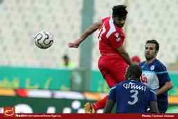 گزارش تصویر ی:: دیدار تیم‌های پرسپولیس و پیکان