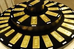 قیمت طلای جهانی به زیر ۱۲۰۰ دلار کاهش یافت