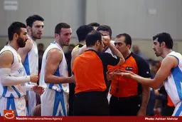 گزارش تصویری:: دیدار تیم‌های بسکتبال دانشگاه ‌آزاد و پالایش نفت آبادان