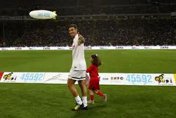 گزارش تصویری:: پیراهن شماره ۴ اینتر برای همیشه بازنشسته شد