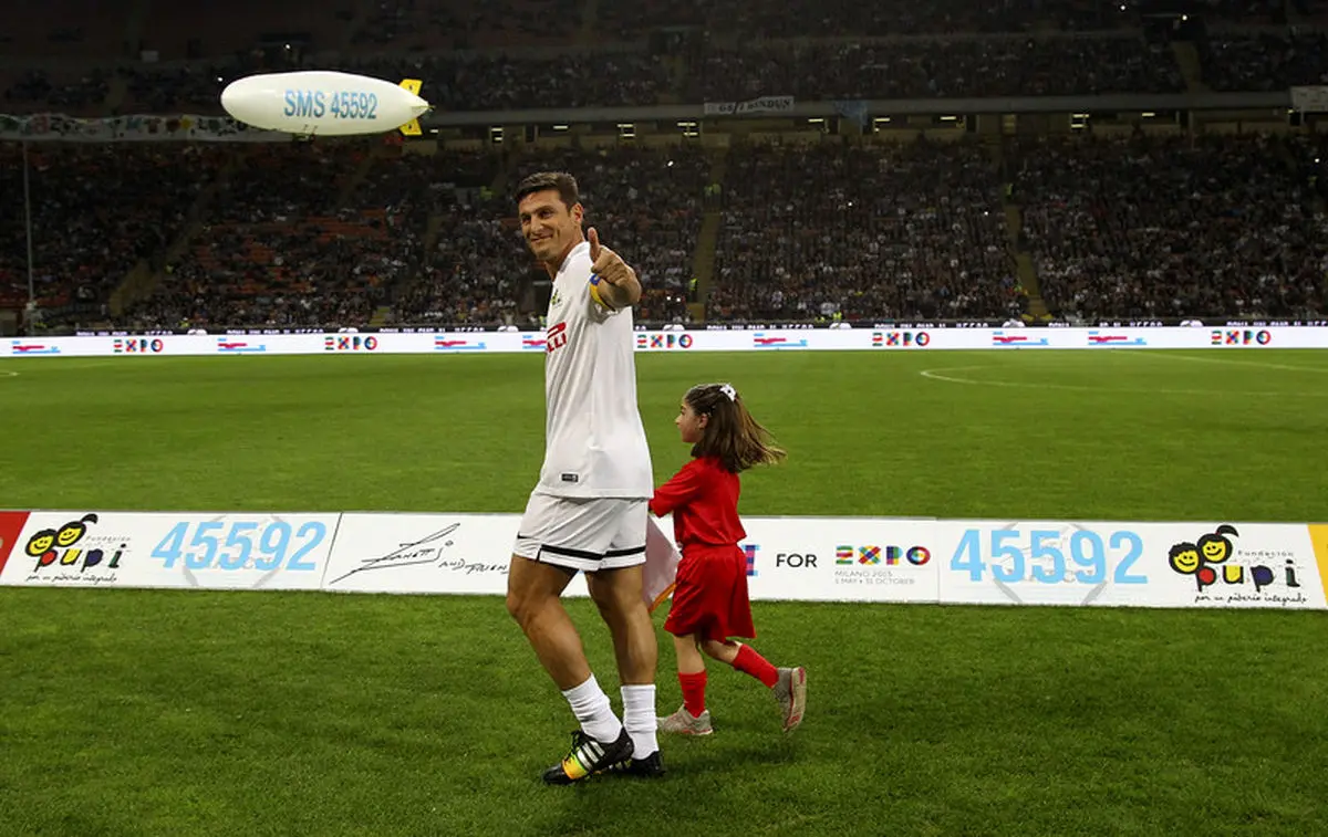 گزارش تصویری:: پیراهن شماره ۴ اینتر برای همیشه بازنشسته شد