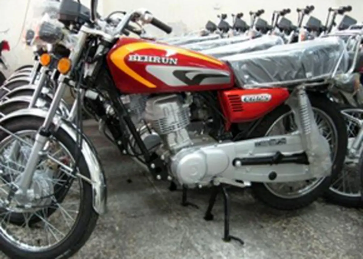 "رسانه ملی از تبلیغ موتورسیکلت‌های آلاینده کاربراتوری پرهیز کند"